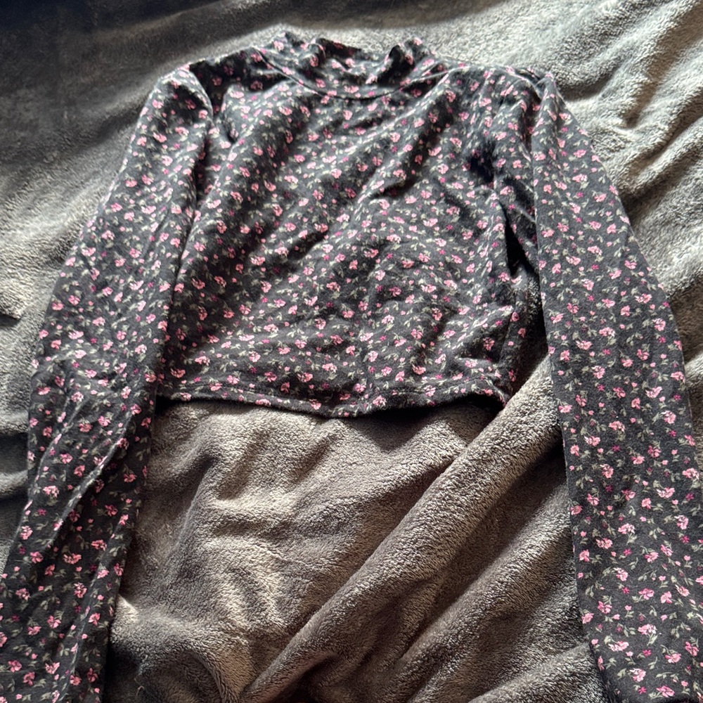 Floral Long Sleeve Crop Top